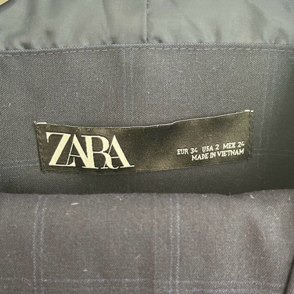 Zara Navy Blazer and Pant Suit Set - Picture 4 of 7